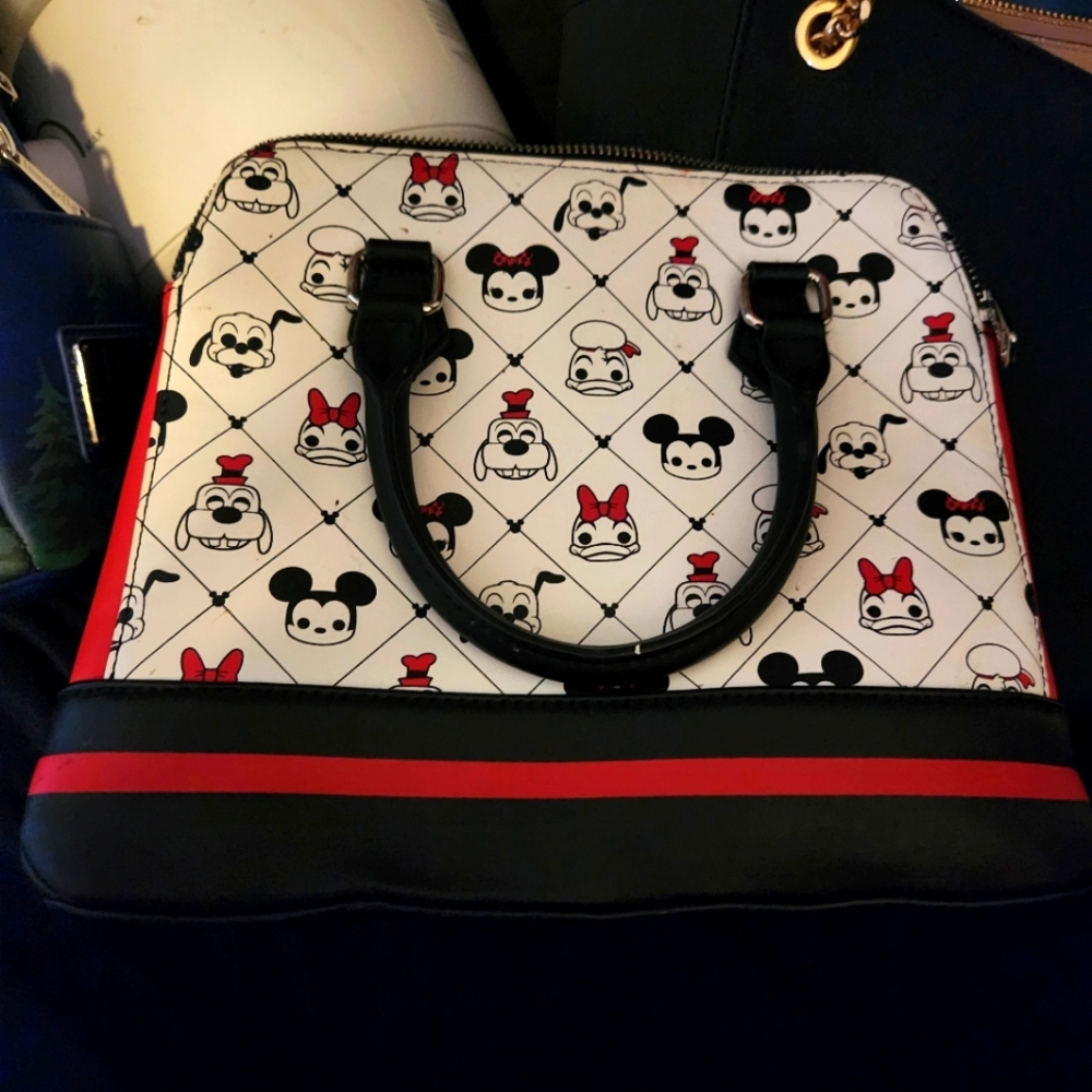 Loungefly purse